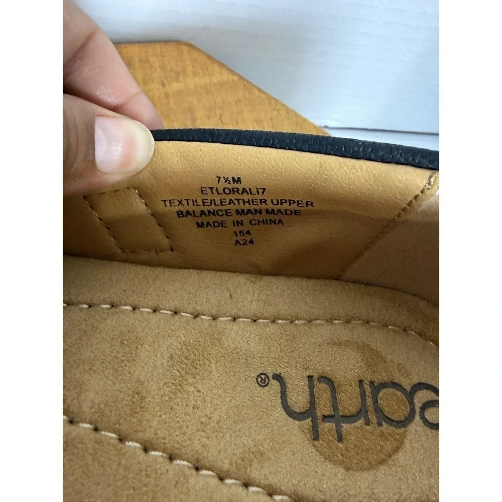 Earth‎ Lorali Mary Jane Flats Women's 7.5M Black Comfort Shoes New No Box